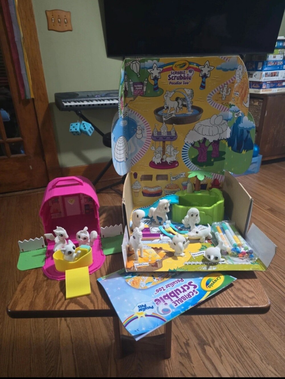Huge Scribble Scrubbie Lot Including Peculiar Zoo And Backyard Bungalow